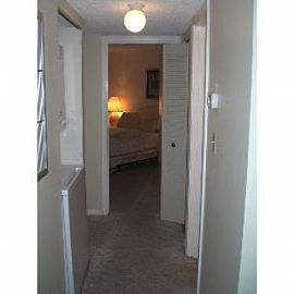 Beautiful 2bd/2ba Condo with Vaulted Cei in Orlando, FL (Photo 5 of 5)