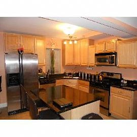 Lovely, Modern 2br 1ba Condo in Chicago, IL (Photo 2 of 5)