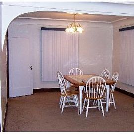 Cozy Home with Large Garage/shop in Tacoma, WA (Photo 4 of 5)