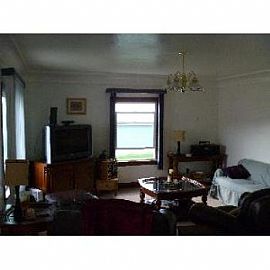 Cozy Home with Large Garage/shop in Tacoma, WA (Photo 5 of 5)