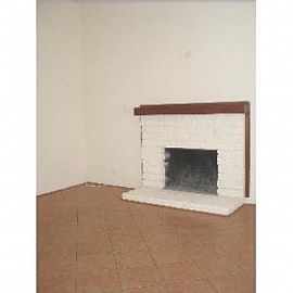 Spacious 3 Bedroom Home Located in Moren in Moreno Valley, CA (Photo 3 of 5)