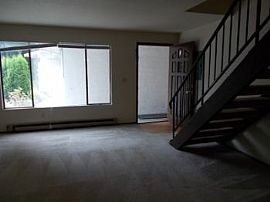 Apartment in Mukilteo in Mukilteo, WA (Photo 3 of 5)