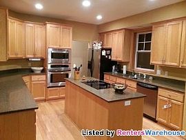 Beautiful Rental in Buffalo in Buffalo, MN (Photo 2 of 5)