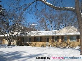 Wonderful 5 Bedroom Home For Rent in Min in Hopkins, MN