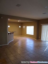 Awesome, Upgraded Clean 3 Bedroom in Lit in Sun City, AZ (Photo 2 of 5)