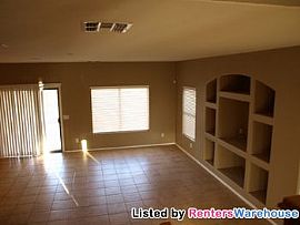 Awesome, Upgraded Clean 3 Bedroom in Lit in Sun City, AZ (Photo 3 of 5)