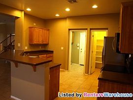 Awesome, Upgraded Clean 3 Bedroom in Lit in Sun City, AZ (Photo 4 of 5)