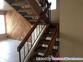 Renters Warehouse Leasing The Property in Phoenix, AZ (Photo 5 of 5)