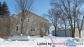 4bd/2ba Farm House Close to Waconia! in Minnetrista, MN