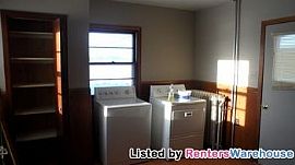 4bd/2ba Farm House Close to Waconia! in Minnetrista, MN (Photo 4 of 5)