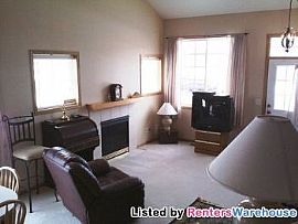 Fantastic 3bd/1.5ba End-Unit in Elk Rive in Elk River, MN (Photo 5 of 5)