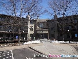 Great 1 Bedroom Condo in Plymouth in Minneapolis, MN