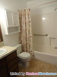 Great 1 Bedroom Condo in Plymouth in Minneapolis, MN (Photo 4 of 5)
