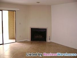 Charming 2 Bed/1.5 Bath Condo in East Me in Mesa, AZ (Photo 2 of 5)