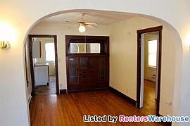 1 Bedroom Duplex Unit in Minneapolis, MN (Photo 3 of 5)