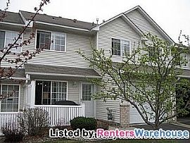 Great Woodbury Townhome! in Saint Paul, MN