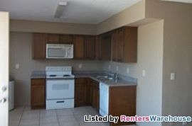 2 Bed/1 Bath in Phoenix, AZ (Photo 3 of 5)