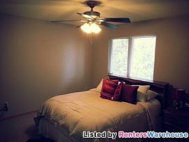 Quiet 2 Br. 1.5 Bath Townhome on Cul De in Rochester, MN (Photo 5 of 5)