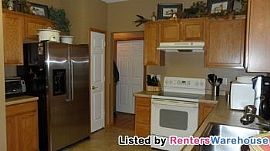 1 Level, 2bd/2ba Shakopee Townhouse! in Shakopee, MN (Photo 5 of 5)