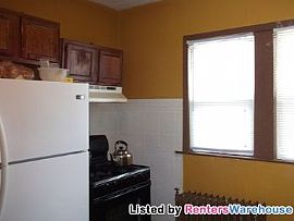 4 Bedroom 1 Bath Upper Duplex in South M in Minneapolis, MN (Photo 3 of 5)