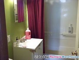 4 Bedroom 1 Bath Upper Duplex in South M in Minneapolis, MN (Photo 5 of 5)