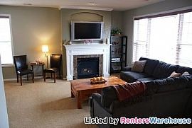 Luxury 3br End Unit in Eden Prairie! in Eden Prairie, MN (Photo 3 of 5)