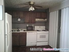 Cute Renovated Single Story in Great Loc in Marietta, GA (Photo 3 of 5)