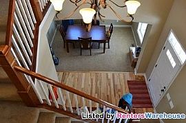 Stunning 4br/3ba Executive Home in Plymo in Minneapolis, MN (Photo 2 of 5)