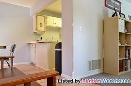 Spacious 3br/2.5ba Townhome in Eden Prai in Eden Prairie, MN (Photo 4 of 5)