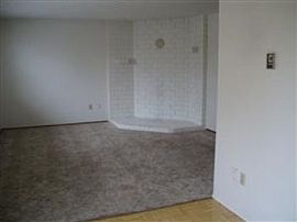 2 Bedroom Duplex in Puyallup in Alderton, WA (Photo 2 of 5)