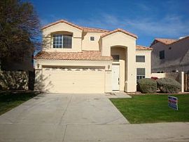 Beautiful 5 Bedroom 2.5 Bath Home in Mesa, AZ