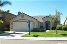 Great Riverbank 4 Bedroom, 2 Bath Home in Riverbank, CA