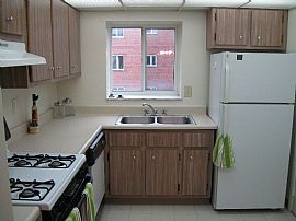 1 Bd/1 Bath Centrally Located Between Do in Carnegie, PA (Photo 4 of 4)