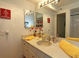 2 Bd/1 Bath Located in The Heart of Palm in Barona Rancheria, CA (Photo 2 of 5)