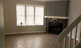 Close to Shopping, Light Rail and C.C Re in Aurora, CO (Photo 3 of 5)