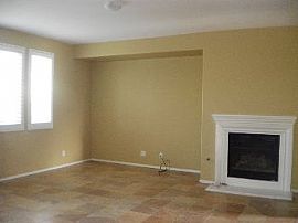 3 Bd/ 2.5 Ba with Community Ammenities! in Perris, CA (Photo 3 of 5)