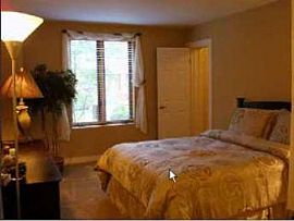 2 Bed 2 Bath Oak Park, Granite, Dishwash in Oak Park, IL (Photo 3 of 5)