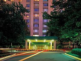 3 Bd/2 Bath Highly Ranked Fairfax County in Falls Church, VA