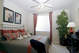 1 Bd/1 Bath Great Location with a Full S in Chula Vista, CA (Photo 4 of 5)