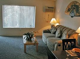 0 Bd/1 Bath One Bedroom in The Heart Of in Diamond, CA (Photo 3 of 5)