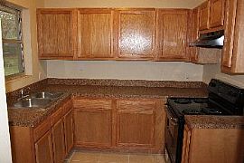 4614 Effingham Rd, 32208 - No App Fee! in Jacksonville, FL (Photo 3 of 5)