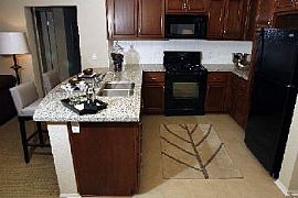 2 Bed 2 Bath in Irvine with Washer and Dryer in Irvine, CA (Photo 2 of 5)