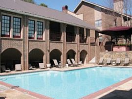 2 Bd/1 Bath Full-Size Washer/dryer Conne in Tyler, TX (Photo 5 of 5)