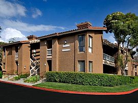 2 Bd/2 Bath Pet-Friendly! Close to Shopp in Yorba Linda, CA (Photo 4 of 5)