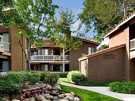 2 Bd/2 Bath Pet-Friendly! Close to Shopp in Yorba Linda, CA (Photo 5 of 5)