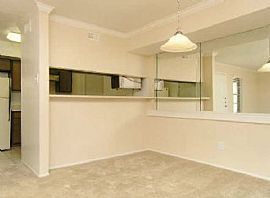 2 Bd/2 Bath Cimarron Parkway Offers One in Katy, TX (Photo 2 of 5)