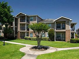 2 Bd/2 Bath Great Location, Pet Friendly in Houston, TX (Photo 3 of 5)