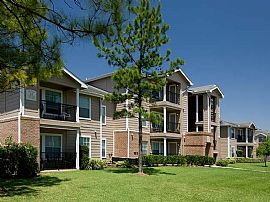 2 Bd/2 Bath Great Location, Pet Friendly in Houston, TX (Photo 4 of 5)