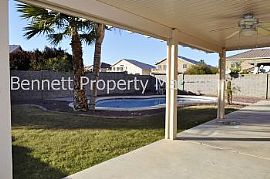 Single Family Rental Home in Phoenix in Phoenix, AZ (Photo 2 of 5)