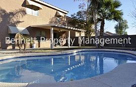 Single Family Rental Home in Phoenix in Phoenix, AZ (Photo 3 of 5)